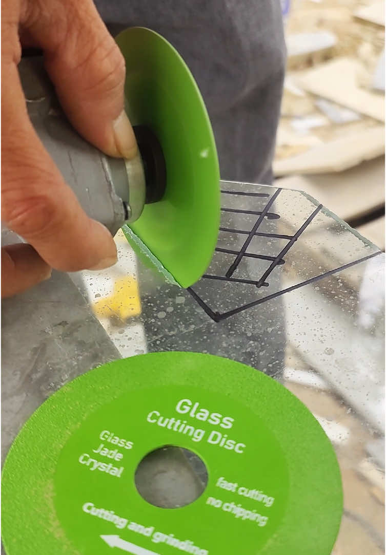 This is a sharp diamond saw blade that can be used to cut tiles glass quartz stone#alat #tool #hardware #handtool #FallDealsForYou 