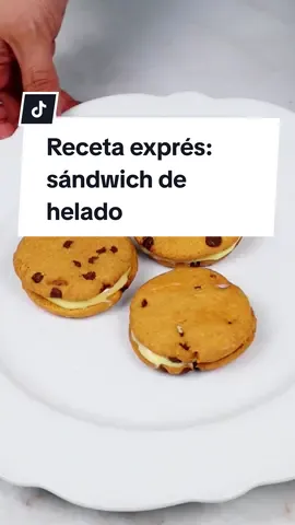 Aprende a preparar unos deliciosos sandwiches de helado en menos de una hora #postresdeliciosos #postresaludables #postresfaciles #recetas #recetassaludables #recetaheladocasero 