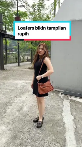 Budak korporat harus tetep fashionable dong!🔥  #loafers #sepatucewek #sepatuviral #sovella 