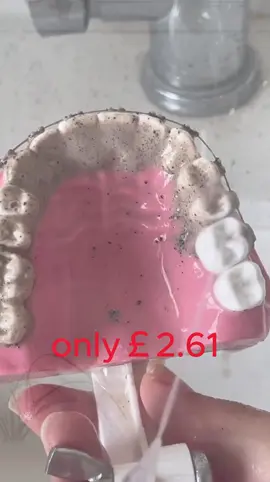 Clean your teeth. Stay away from oral problems. #us #tiktok #tiktokus #teeth #clean #tartar #braces 