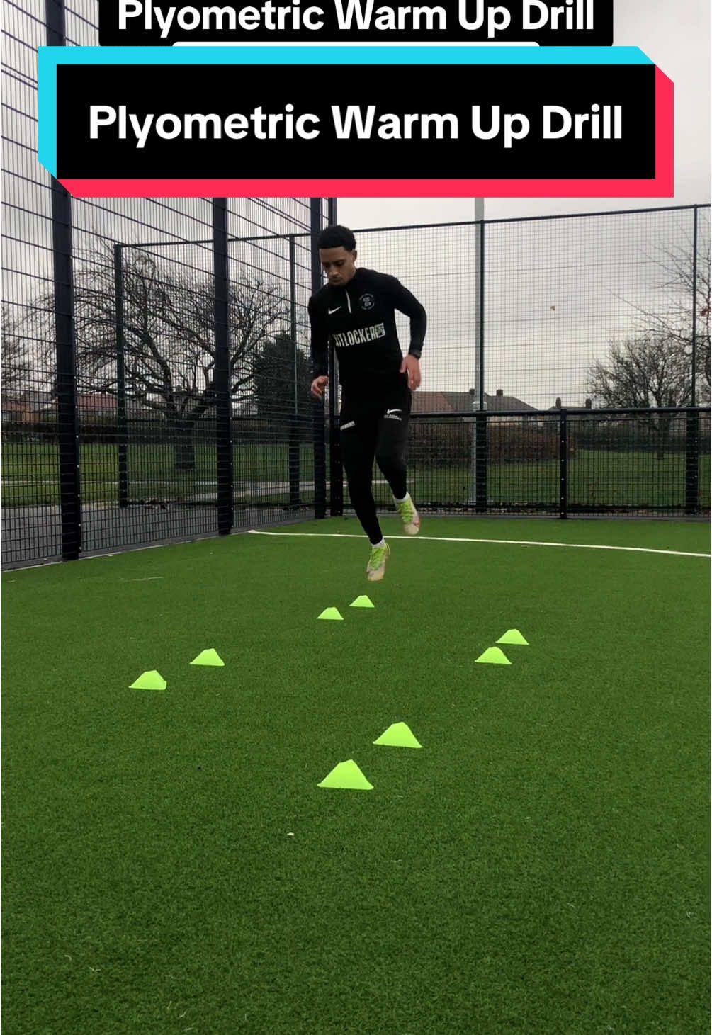 Here’s a great little plyometric warm up drill you can do befofe your sessions ⚽️💨 #football #nattfitt #zonesoccer #fyp #Soccer #foryou #fyp 