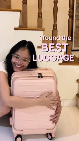 it's 2024 and i finally own a front opening luggage!! its an absolute game changer 😮‍💨 its pretty and space efficient, what else can you ask for!! unboxing this at night because i was too excited!! #tiktokshop #luggage #fypsg #sgfyp #travel #tiktoksg #carryon #musthave 