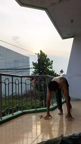 pom pom lagi dan lagi.. #workoutroutine 