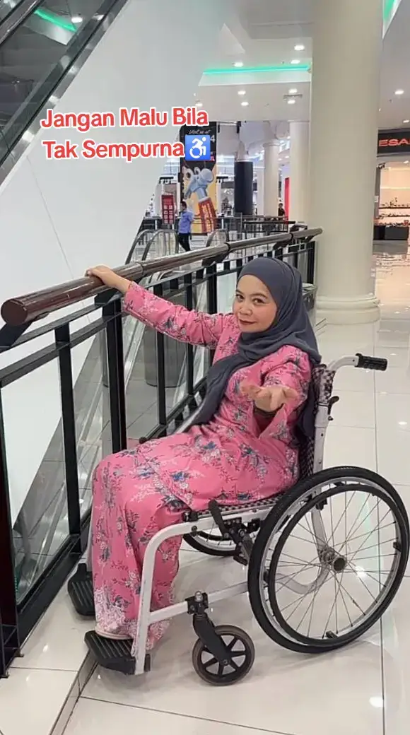 Sempurna Tapi Lupa utk Bersyukur🤲#fyp #foryou #foryoupage #oku #xyzbca #fypシ゚viral #fypage #kerusiRoda #disabled #fypシ 