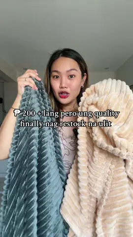 Hindi ako mag sasawa iflex sainyo itont kumot na to 😃  #kumot #blanket #softblanket #fluffyblanket #bedding #blankets #kumotsataglamig #angbonblanket 