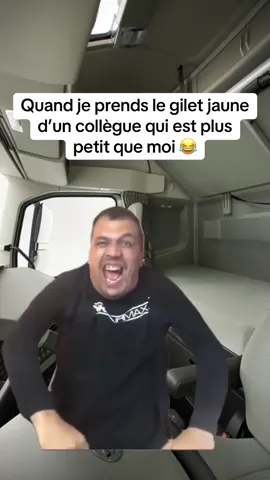 Petite taille 😂 j’avais peur de le craquer 😂 #pourtoi #CapCut #tiktokfrance🇨🇵 #routier #routierdefrance🇨🇵🇨🇵 #france #truck #night #volvofh #volvofh500❤❤❤ #volvofh500🤟👑 #driving #tk78memes #tk78 #job #octobre #thekairie78 