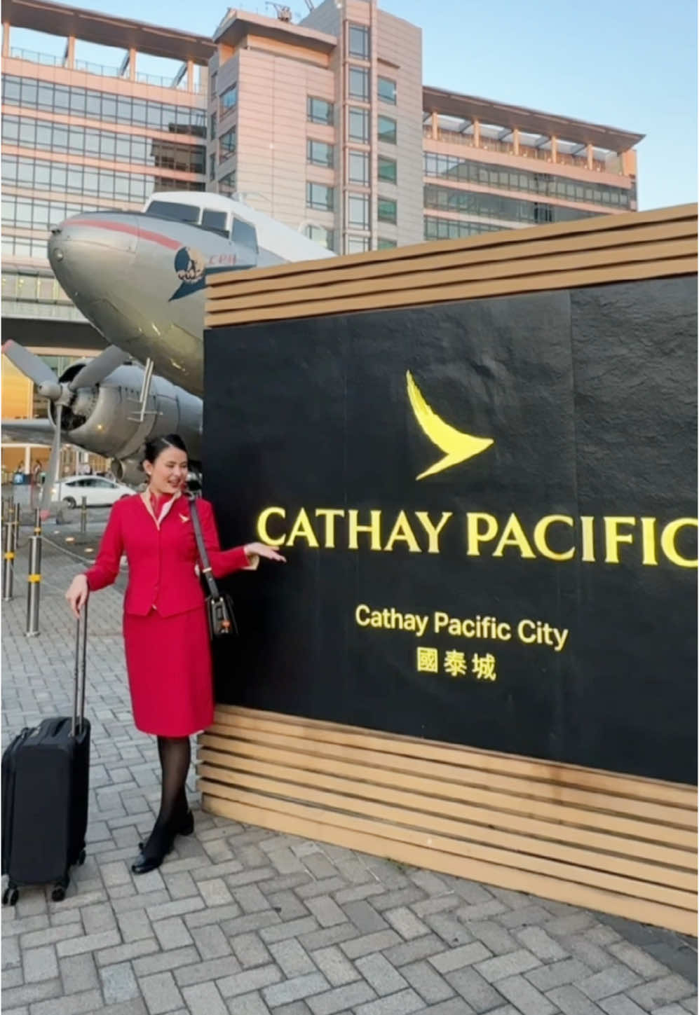 Không nói nhiều. #flightattendant #cathaypacific #hardwork #youcandoit 
