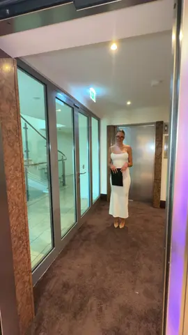 Ich bin aber schnell 🤓#amaliakatharina #twitchde #single #frau #office 
