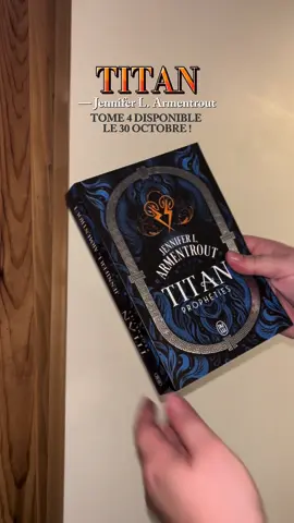 Peut-on prendre 5min pour admirer cette beauté ?? Merci beaucoup @J'ai lu Éditions pour l’envoi 💙 (produit offert) #CapCut #booktokfrançais #lectriceaddict #booktokfrench #BookTok #livretok #booktokfrance #pourtoi #pt #booktokfr #livretokfrance #livretokfrançais #jenniferlarmentrout #jenniferlarmentroutbooks #jailu #titan 