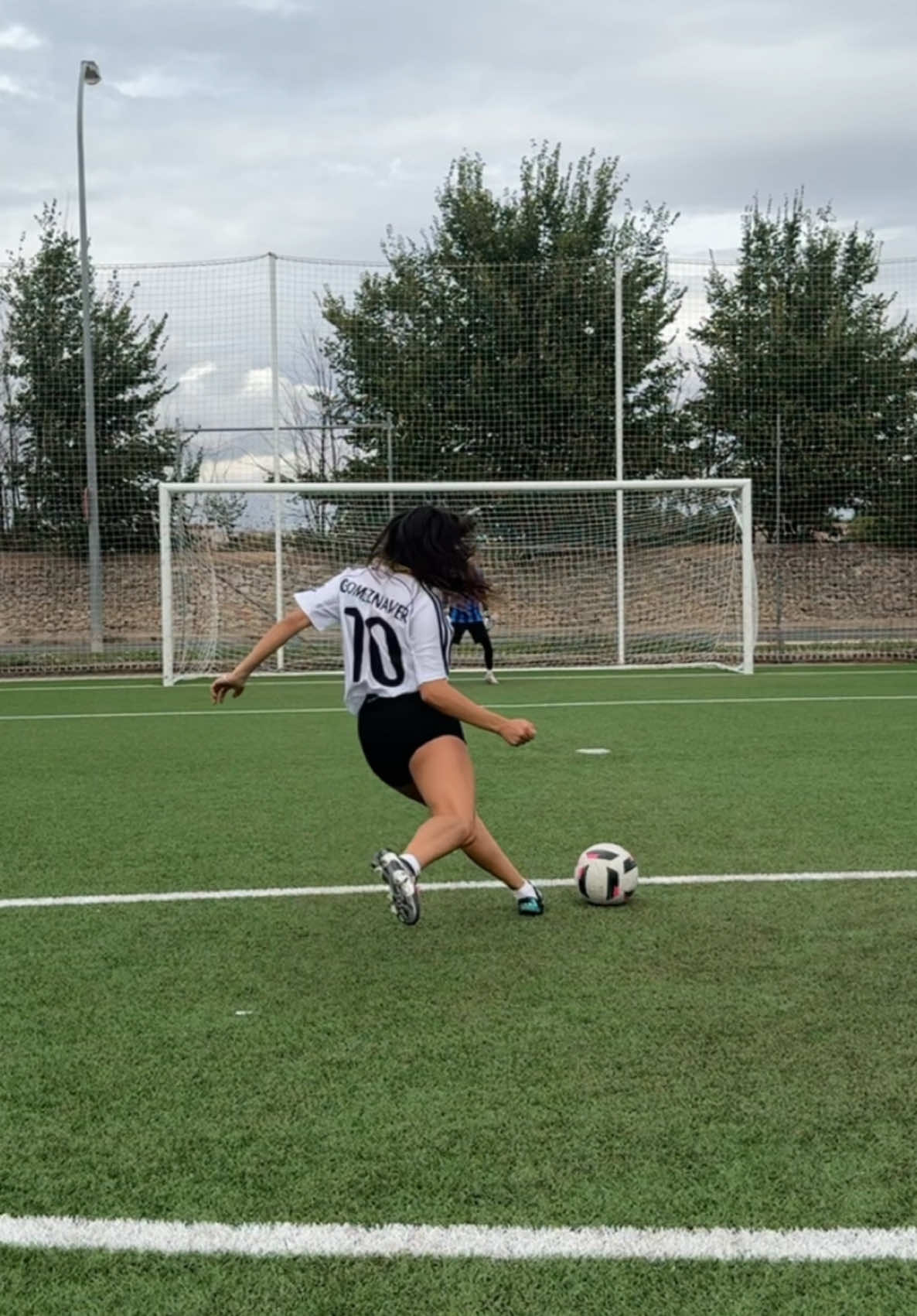 si meto este gol regreso con mi ex 🥹 #humor #futbol #ex 