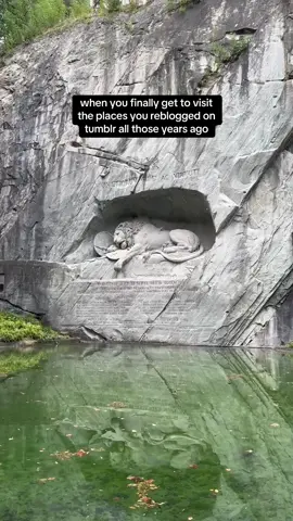 The way my jaw was on the floor when I finally saw this in person… I’ll travel to Switzerland again any day #swisstravel #lucerne #tumblraesthetic #lionmonument #switzerlandtravel 