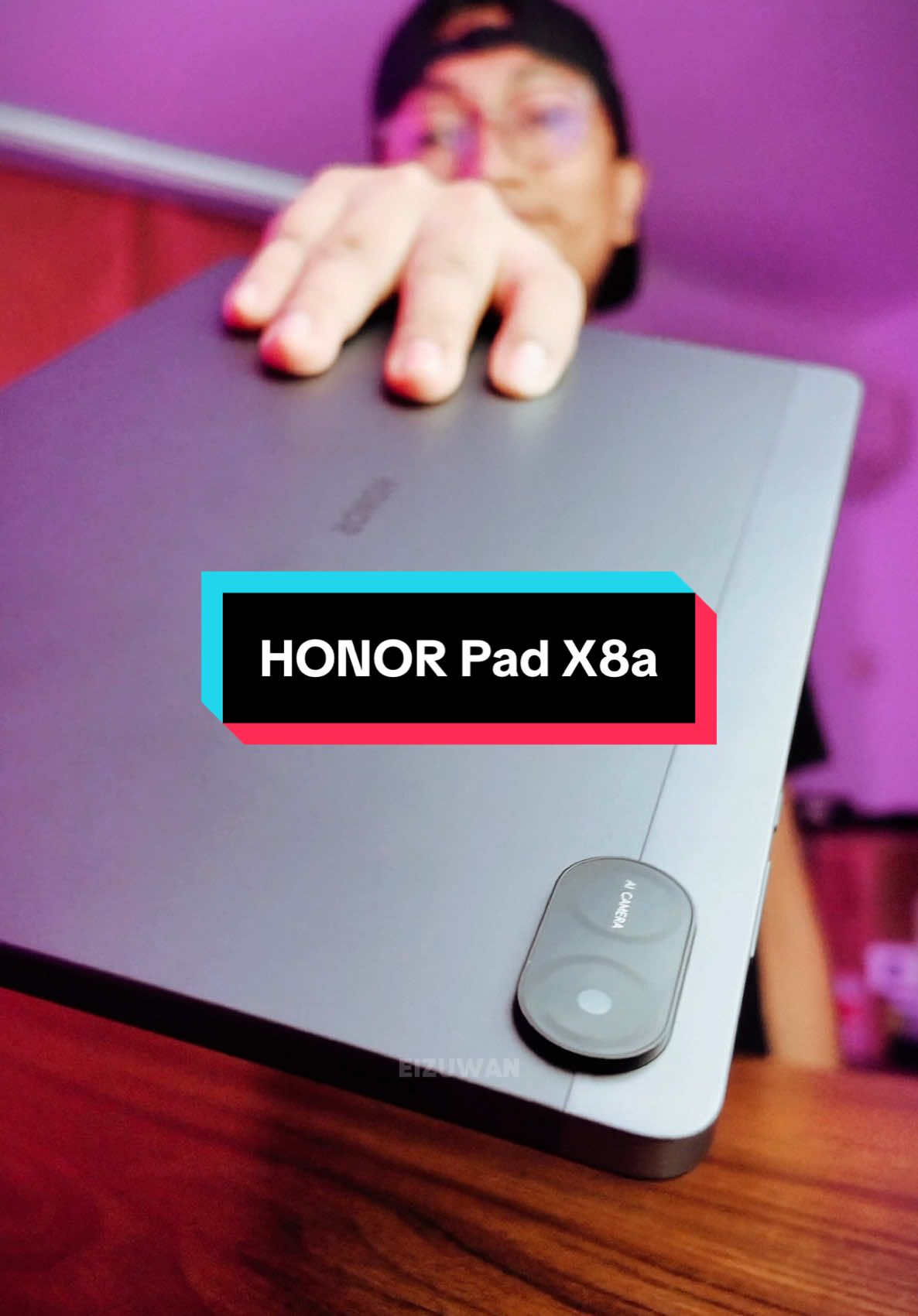 Tablet bajet terbaru dari HONOR iaitu HONOR Pad X8a, stay tune full review ! 🤩 ✅ 90Hz Screen ✅ Quad Speaker ✅ SIM Slot ✅ Metal Slim Design  @HONOR Malaysia  #eizuwan #fulamak #tablet #honorpadx8a #techtok #gadget