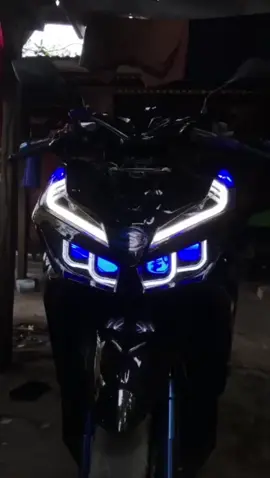 Rekomendasi Headlamp Motor Vario 125/150 Merek Ayoto 90Watt 4 Matrix Beat Ganda #headlamp #headlampvarionew #headlampvario #headlampayoto #lampuayoto #lampuayotobiled #lampubiled #biledayoto #biledvario #biledayotovarionew #biledayotobluelens #varionew #vario 