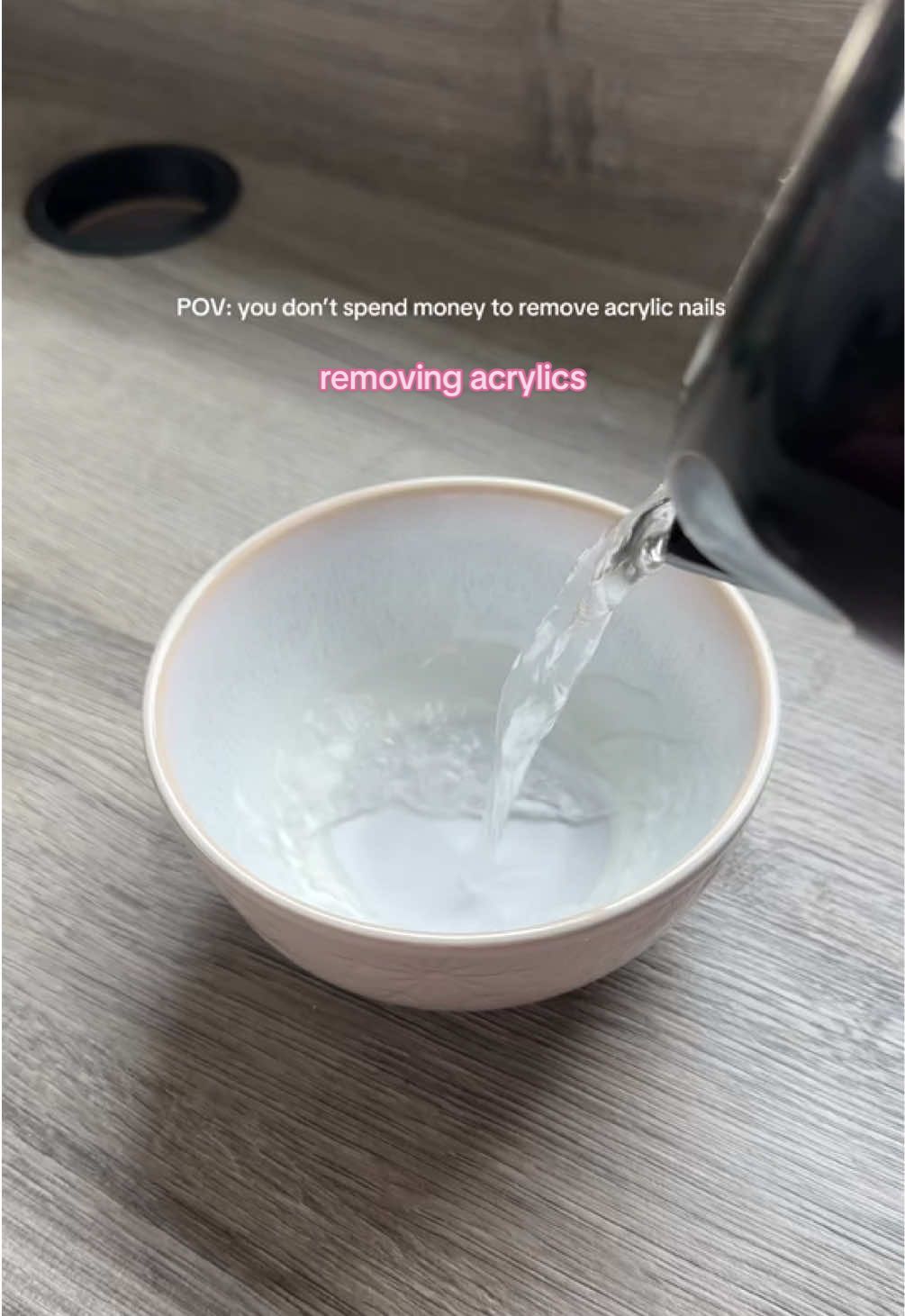 how to remove acrylic nails without acetone !!  Liquids to use to remove acrylic nails  removing acrylic nails at home quick  removing acrylic nails without acetone diy  removing acrylic nails  #girlythings #acrylicnailremoval #acrylicnails #howtoremoveacrylicnails #forthegirls 