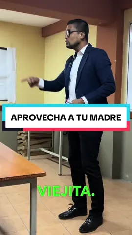 Aprovechemos a nuestras madres moentras esten vivas 😘🎤 . . #escuelaparapadres #escueladepadres #amordepadre #reflexión #familia #familiaunida #conferencias #conferencistas #bolivia🇧🇴 #venezuela🇻🇪 