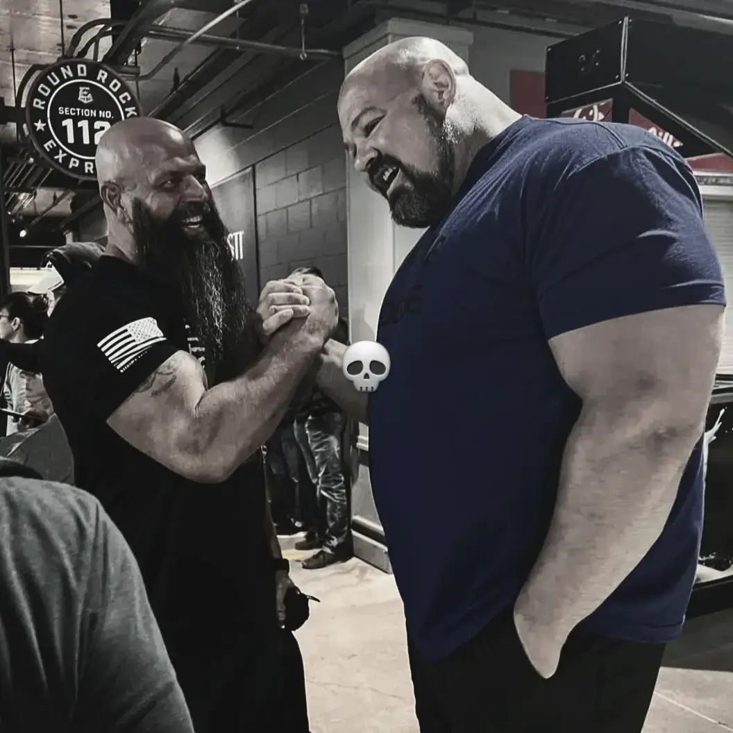 Michael next to Levan Saginashvili vs next to Brian Shaw #Armwrestling #Armwrestler #levansaghinashvili #brianshaw #monstermichaeltodd #eastvswest #fyp #foryou