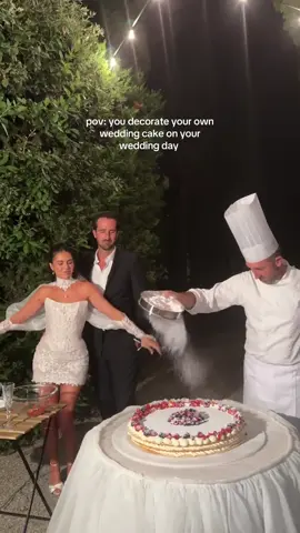 Getting married in italy means helping make our italian wedding cake in front ouf our guests 🍓🍰 #weddingcake #italywedding #wedding #weddinginspo 