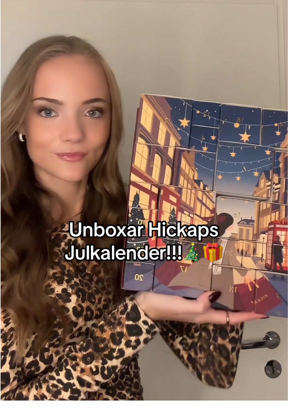 Så taggad på att få öppna Hickaps julkalender i december nuuu!!!🥹🎄🎁 #hickap#julkalender#julkalender2024#adventcalendar#smink#hudvård#fyp#fördig 