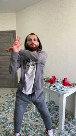 My trending money dance 💵😍😂 #money #trending #dance #fyp #comedy #funny #dream #believe #explore #viralvideo 
