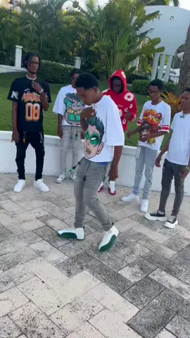 yo din chanje kob vre 🎶@vibe_louboutin509 @Mr Lil-B🧌 @lil T🐍Jay🐍 @jeffley__instagram💤🍁 #viral #7upthinkfresh