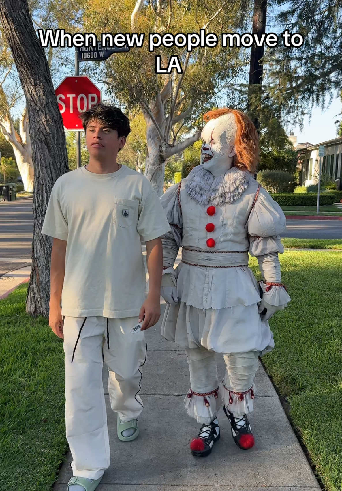 When new people move to LA 😂 @TwistedPennywise #comedy #losangeles #skit #viral 