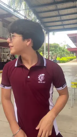 #parati #fyp #cetis107 #greko #OOTD ootd de hace mucho  🤭