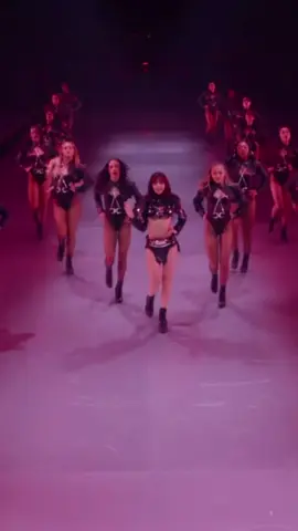 LISA VSFS PERFORMER #LISAxVictoriasSecret 