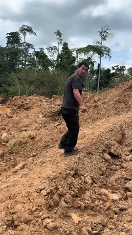 Have a galamsey china 😂😂😂#fyp #galamsey 