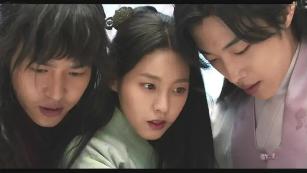 drama kolosal 1000000000% wajib ditonton. endingnya liat tatapan poster. klo ga saling pandang antara ada yg metong atau sad mending 😌  #seolhyun #yangsejong #woodohwan #mycountrythenewage #fyp #dramakorea #drakor 