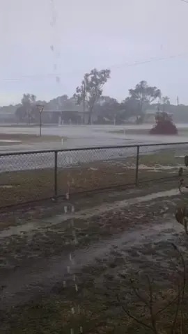 A severe thunderstorm with hail made its way through Meandarra on the Western Downs this afternoon. Video credit: Val Hanson Parts of southern Queensland have again been hammered by hail and heavy rain as a slow-moving storm system moves towards the coast. Stay updated at the link in bio. #rain #rainfall #storm #hail #BOM #weather #wildweather #Brisbane #thunder