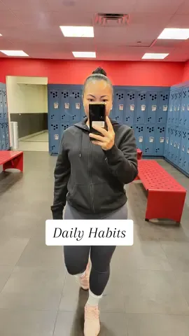 I have a lot going on, so was feeling a lot of pressure when I woke up. I'm working on adjusting my daily habits, so I don't feel like this again. 