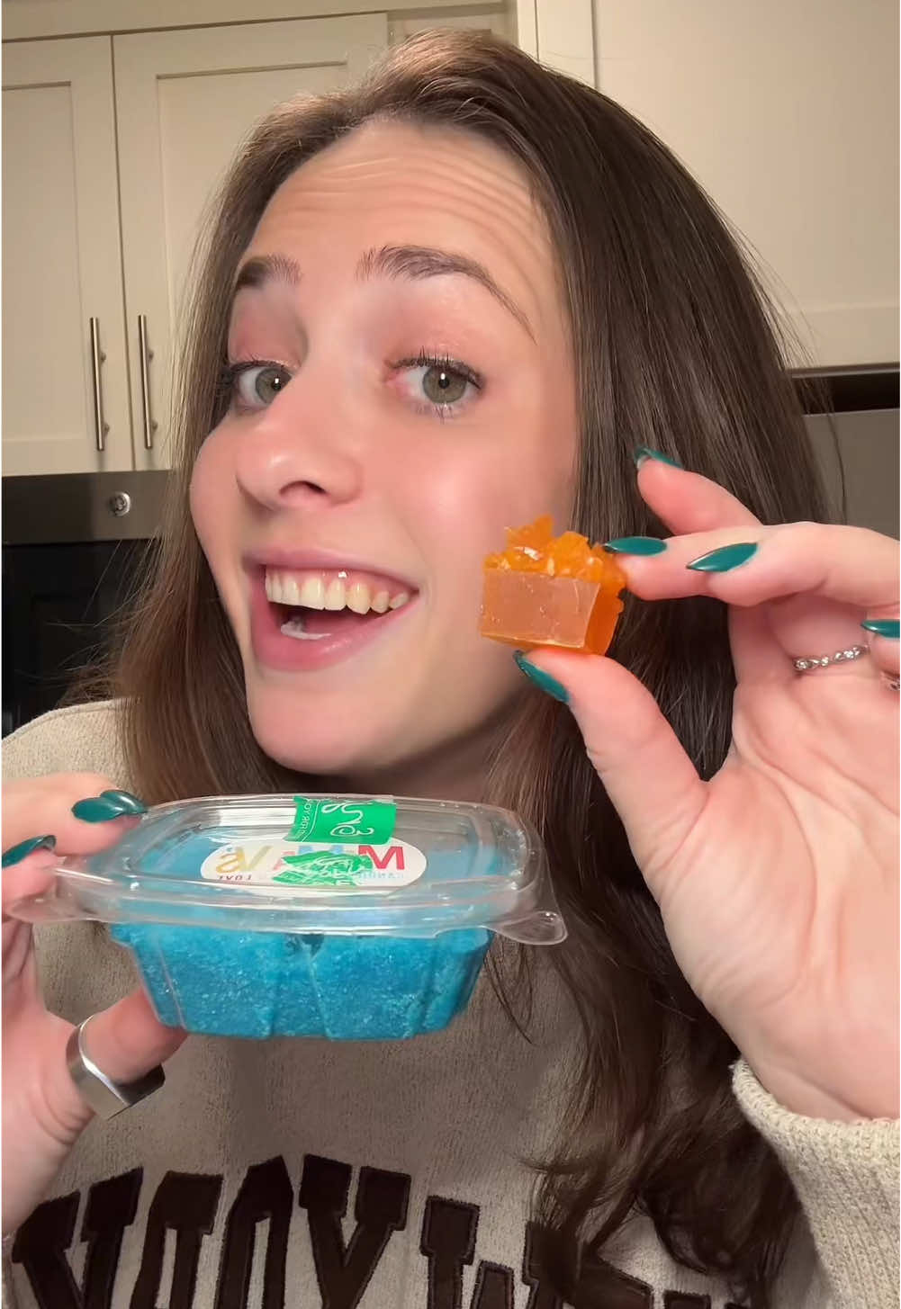 KILLLLEERRR combination holy cow #creatorsearchinsights #crystalcandy #silkygem #silkygems #crystalcandies #crunchy #crunchyasmr #asmr #asmrsounds #mukbang #snack #candy #kohakutou #candy #tastetest #tastetestcandy #eatwithme #fyp 