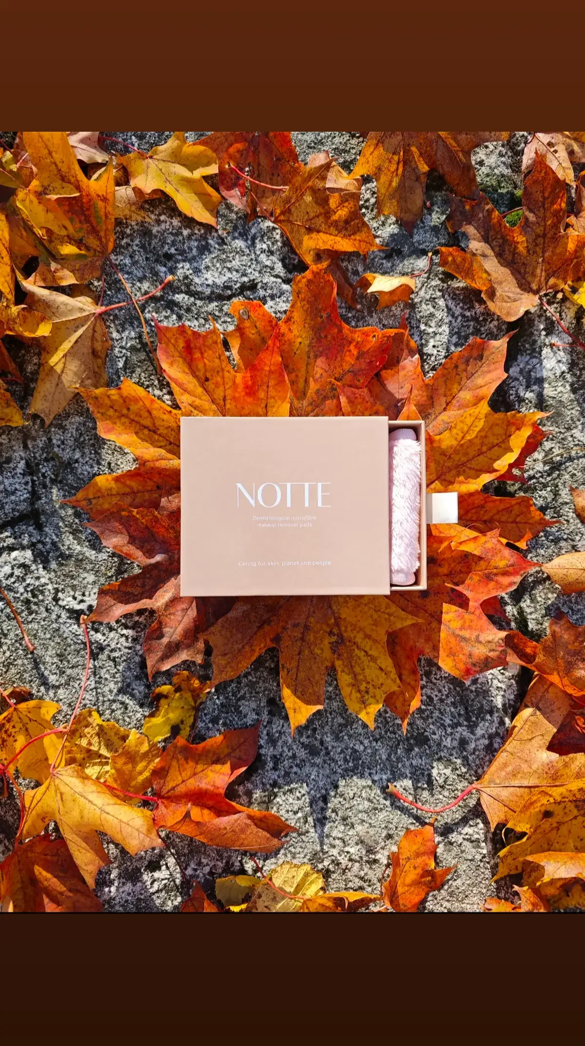 Golden leaves and glowing skin — experience the magic of autumn with our reusable pads