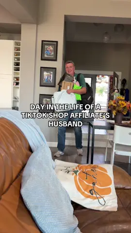 Hes a trooper 🤣😍  If your afraid tonstart Tiktok Shop becuase you dont have money to buy products. They will send you so many free samples if you knownhow to ask. Dint worry just start.  #tiktokshopaffiliate #freesamples #shopaffiliate #tiktokaffiliate #makemoneyontiktok #momtok #coupleshumor #mylifebelike 