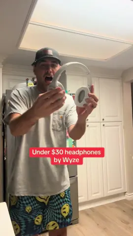 These #yoozer by #wyze headphones are under $30 have #noisecancellation and are quality! #falldealsforyou #tiktokshop 