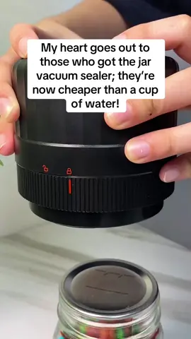 This Mason jar vacuum sealer helps preserve alot of different foods. #prepper #foodprep #foodstorage #vacuumsealer @‌NewnessHome