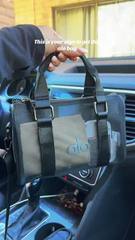 Alo mini sheer duffle bag 😍 #aloyoga #alo #minidufflebag #shopping #bags 