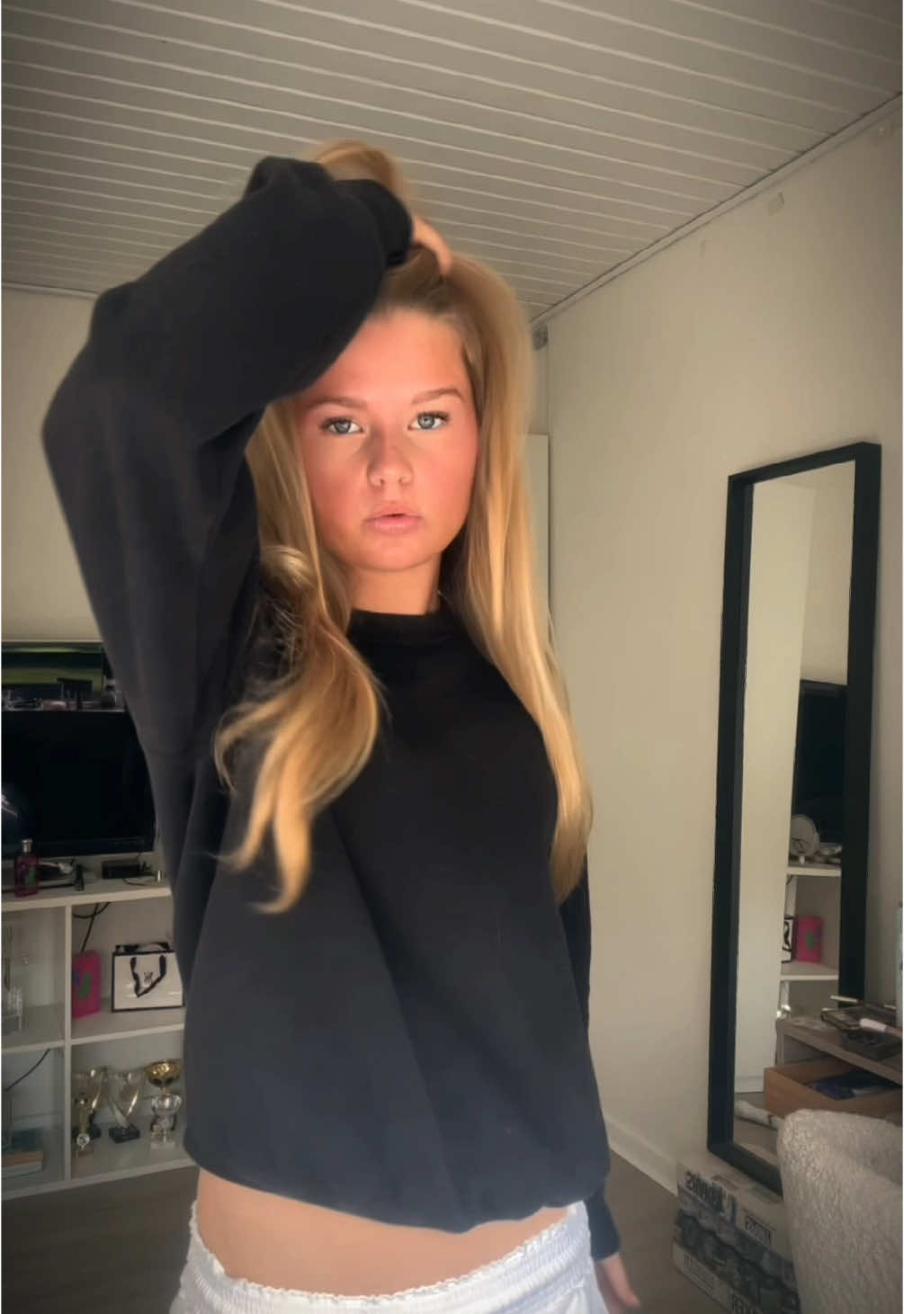 Hun er vitterligt den aller smukkeste, kønneste, pæneste, flotteste person på jorden 😍🤩💖🫶🏼 Hun er såå perfekt 😍🙏🏼 astrid’s tiktok —> @👩🏼, @astridprivat1234 (@astridharboe) astrid’s insta —> @astrid_harboee #astridharboe #albavinter #astridharboeedit #albavinteredit #astridharboefan #albavinterfan #astrid #alba #fyp #fypシ #fypシ゚viral #fypage #fyppppppppppppppppppppppp #foryoupage #trending #viral #tiktok #instagram #reels #prettiest #aarhus #denmark #danish #fanpage #explorepage #model