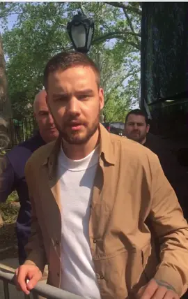 Meeting Liam May 15th 2018 after his gma performance. Liam saying hi to my sister. #liampayne #ripliam #onedirection #1d #liam #payno 