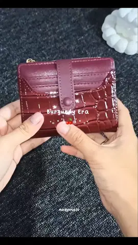cakep bgttt warnanya #fypage #fyppppppppppppppppppppppp #rekomendasidompet #wallet #dompetwanita #dompetmaroon #dompetmurah 