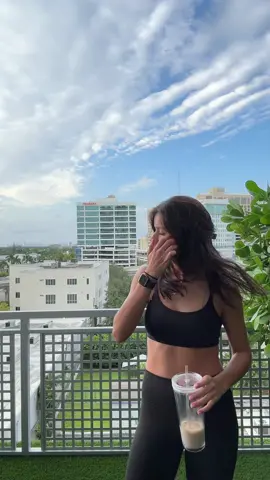 happy thursdayyy!!!! 🦥  #miami #motivation 