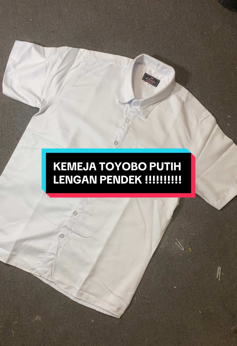 Membalas @Reynan Adhyasta Kemeja toyobo warna putih lengan pendek #kemeja #kemejapria #rekomendasikemeja #kemejatoyobo #kemejapolos #uwaabi 