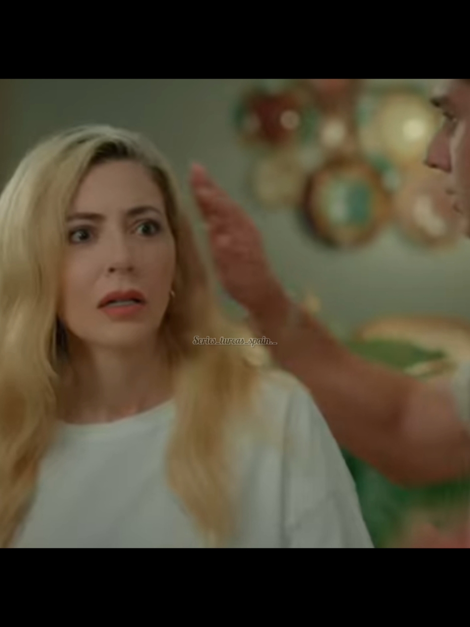 Suegra a la defensa 🛡😂❤️ #kardeşlerim #hermanos #süom #explore #greenscreen #zyxbca #Love #foryou #foryoupage #fyp #foryoupageofficiall #zyxbca #fy #turkey #turkishseries #novelas #turquia #ömereren #sarpyilmaz #süsenkılıç #lydia #trending 