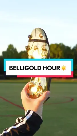 BelliGOLDen hour ☀️  #soccerdotcom #adidasfootball #adidaspredator #judebellingham 