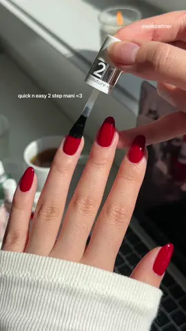 #essiepartner used @essie’s gel couture polish and obsessed w how glossy they look 🫶 in the shade bubbles only, gel couture top coat, & on a roll cuticle oil ~ ✨ • ad