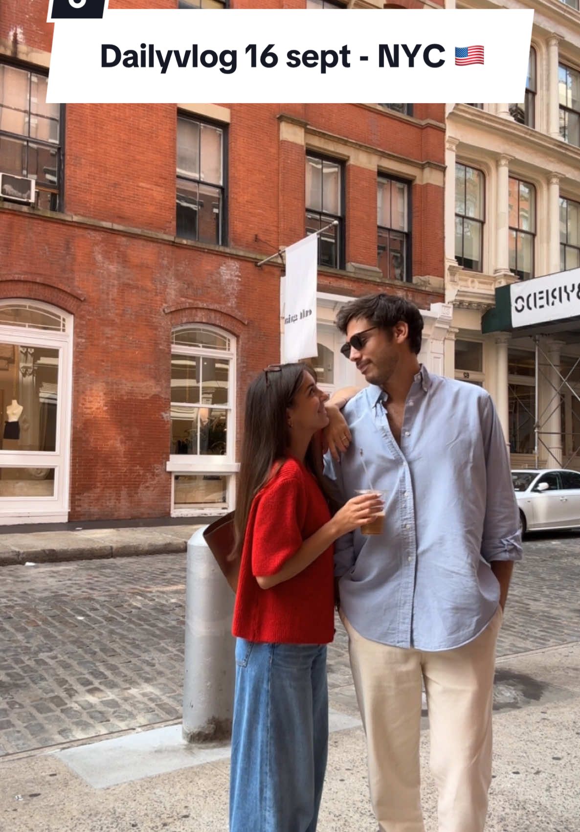 Soho, les cronuts de Dominique Ansel, un peu de shopping, le top of the rock au coucher du soleil et un petit Shake Shack ! 🍟 #newyork #voyage #dailyvlog 