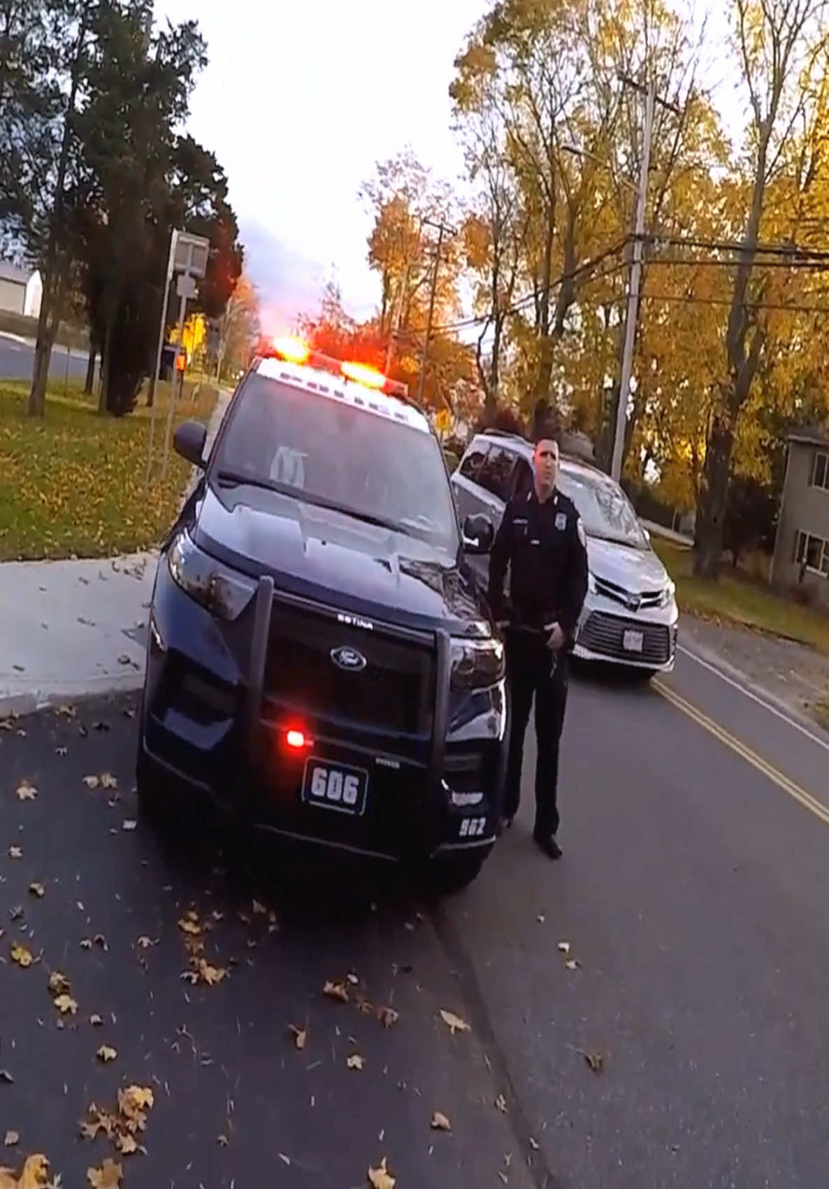 Cop pulls over the wrong biker and gets mad 😡 (via kenny1020304050/yt) #fyp #foryou #bikers #cops #gopro #police #motorcycles #dirtbikes #moto #cop #riders 