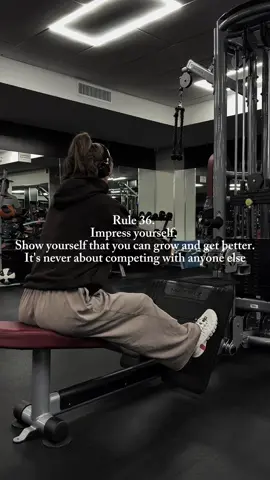 you vs you #gym #GymTok #SelfImprovement 