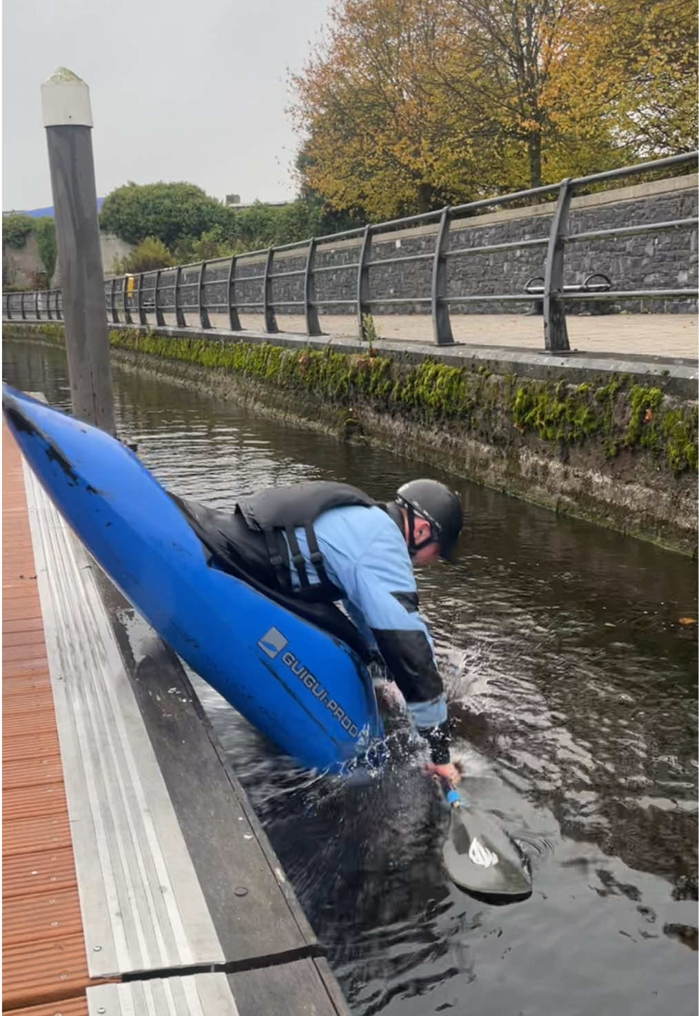 Got a small bit too close to the wall #kayaking 