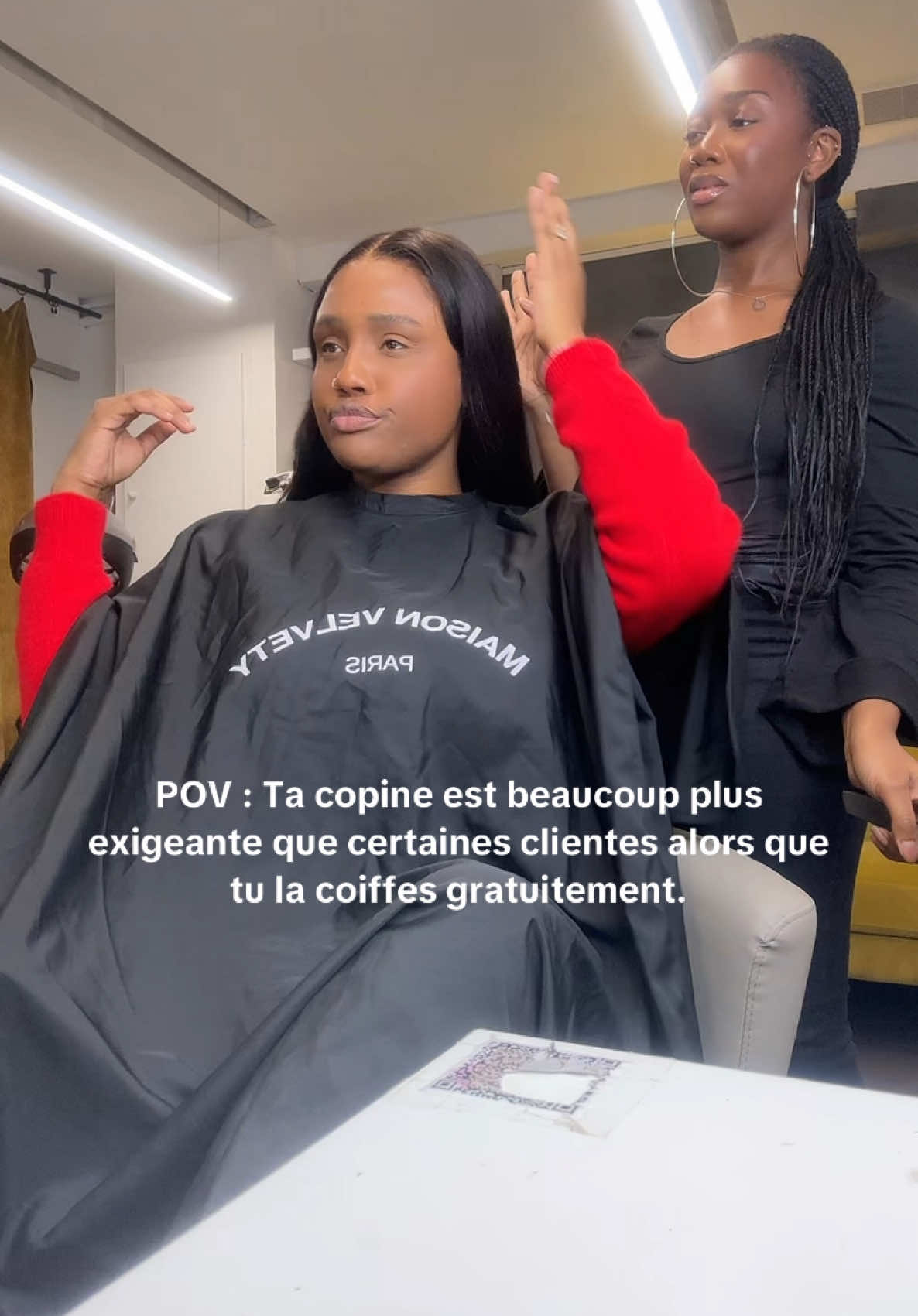 La fameuse réf du moment ! 😂 #humour #salondecoiffure #hair #wig #flipover #pourtoii #pourtoi #fyp #foryoupage #tissageouvert #salonparis 